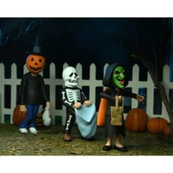 Halloween 3 Toony Terrors “Trick Or Treaters” 3-pack NECA -Model Figure Shop halloween 3 toony terrors trick or treaters 3 pack neca 4
