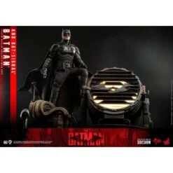 The Batman Batman With Bat-Signal Movie Masterpiece Hot Toys -Model Figure Shop the batman batman with bat signal movie masterpiece hot toys 2