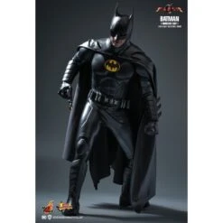 The Flash Batman (Modern Suit 2023) Movie Masterpiece Hot Toys -Model Figure Shop the flash batman modern suit 2023 movie masterpiece hot toys 3